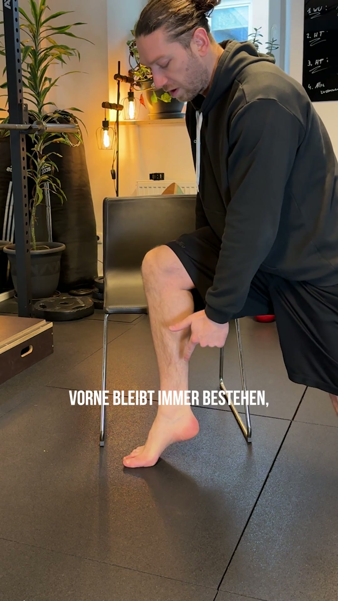 Kräftigung des Fußgewölbes mit Ausfallschrittposition